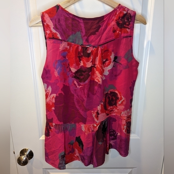 TRINA Turk Silk Bright Floral sleeveless blouse size small - Picture 5 of 5